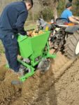 bomet-gemini-plantadora-de-patatas-de-una-hilera-ruedas-de-metal-ajustables–agrieuro_33600_1