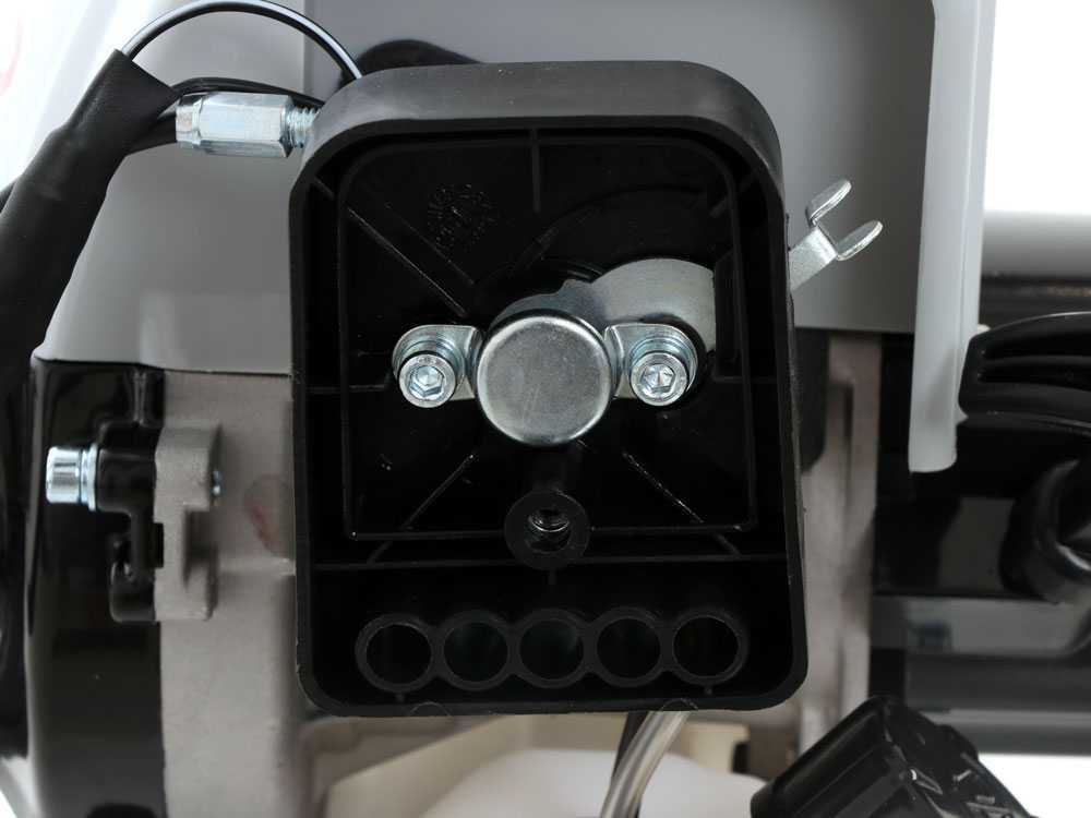 al-ko-bc-400-l-desbrozadora-de-gasolina-motor--29525_4_1622195580_IMG_60b0bd7c9b5ee