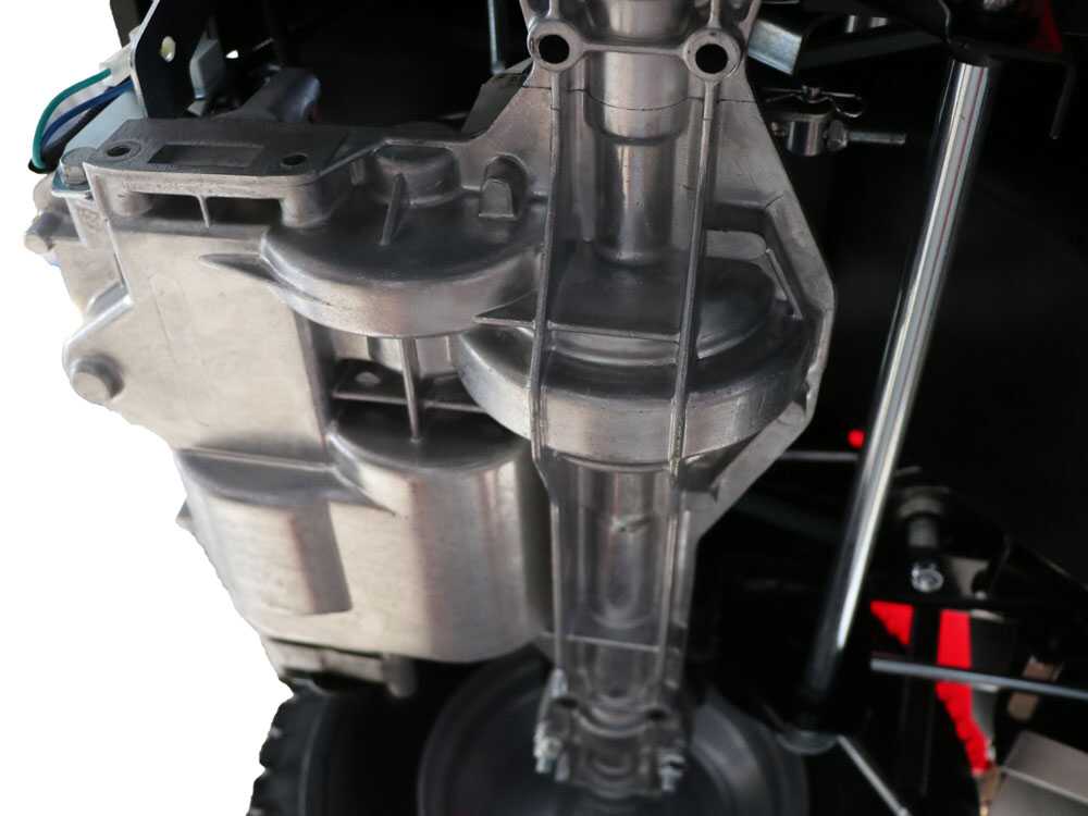 blue-bird-lt-c-86m-tractor-cortacsped-con-cambio-mecnico-recogedor-245-l-cambio-manual-5-1--48323_7_1712747646_IMG_6616747e7d527