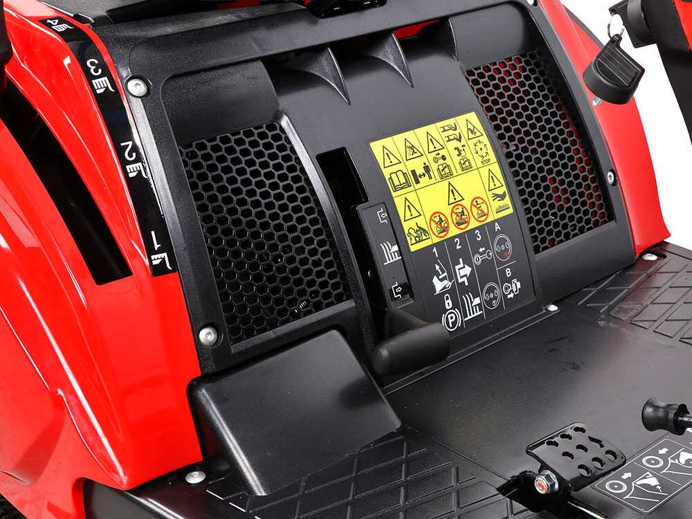 bluebird-tr-p-62h-tractor-cortacsped-motor-de-224-cc-arranque-elctrico-mandos-y-regulaciones--63386_11_1751637182_IMG_6867dcbed8ab3 (1)