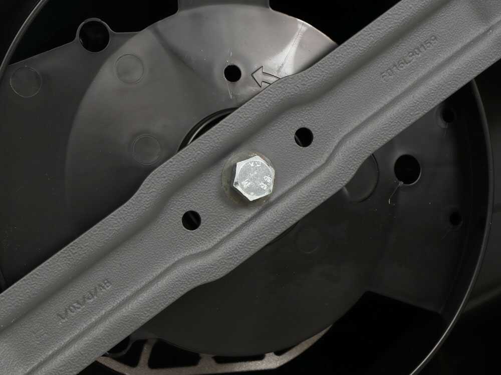 bosch-advancedrotak-40-650-cortacsped-elctrico-corte-40-cm-1800w-cuchilla-de-acero--50492_20_1718027710_IMG_666705beb843a