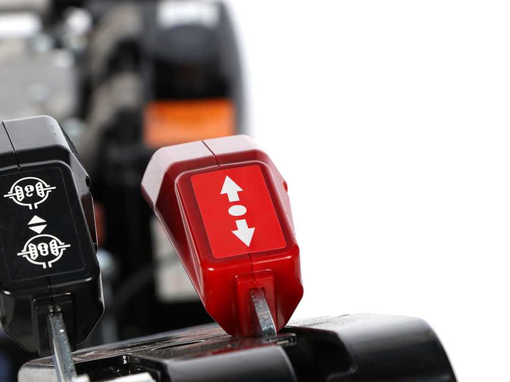 bullmach-chimera-400-motosegadora-multifuncin-de-gasolina-420cc-11-5-hp-controles-y-otras-caractersticas--58804_18_1741592662_IMG_67ce98563df94