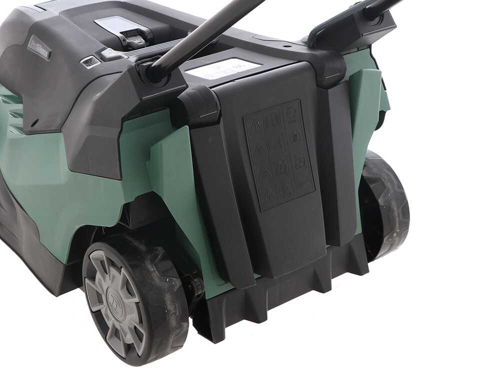 cortacsped-elctrico-bosch-advancedrotak-36-650-batera-de-litio-4-ah-saco-de-recogida-2-sistemas-de-corte--17291_10_1561646013_IMG_9487