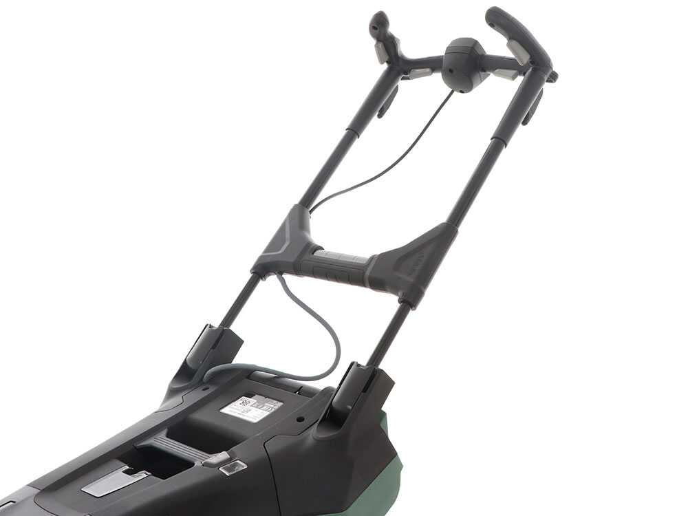 cortacsped-elctrico-bosch-advancedrotak-36-650-batera-de-litio-4-ah-saco-de-recogida-mandos-y-manubrio--17291_6_1561710199_IMG_9477