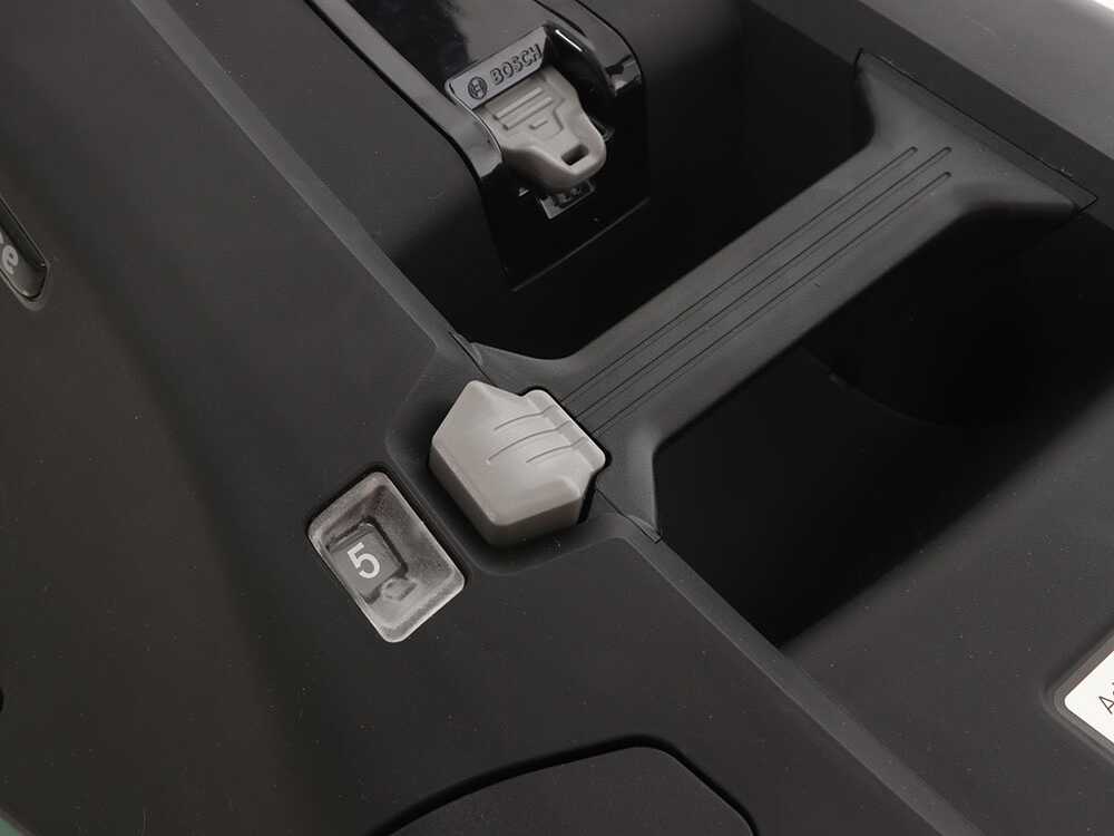 cortacsped-elctrico-bosch-advancedrotak-36-650-batera-de-litio-4-ah-saco-de-recogida-regulacin-de-la-altura-de-corte-centralizada--17291_11_1561645962_IMG_9484 (1)