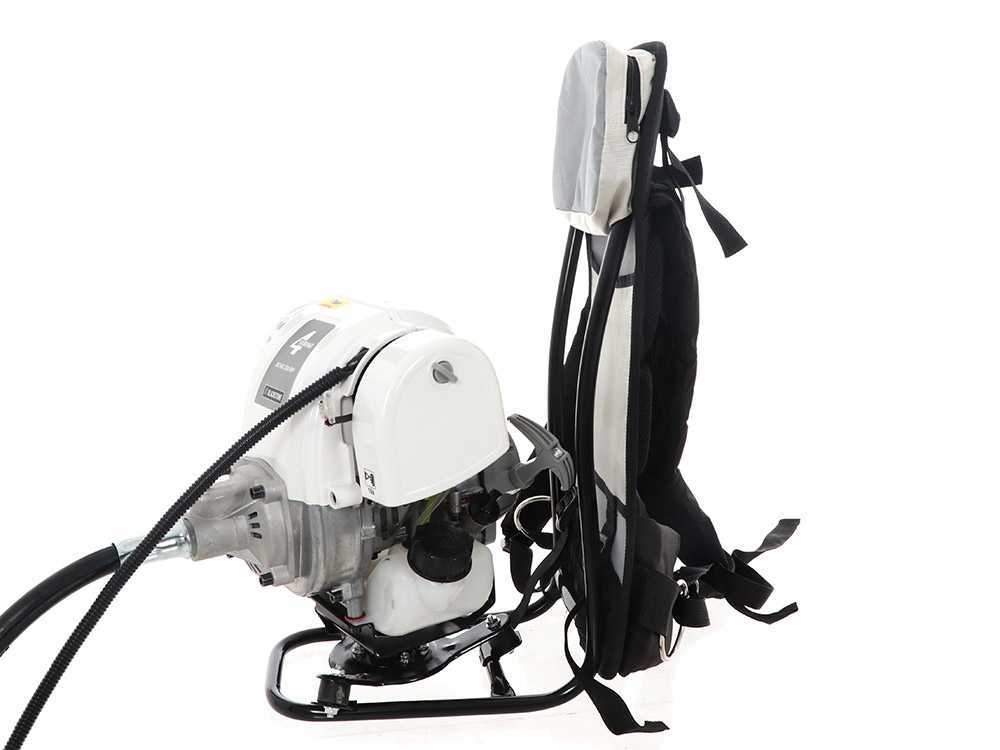 desbrozadora-multifuncin-con-podadora-y-cortasetos-blackstone-bc4s-320-bp-mochila-y-mandos--17115_9_1560937576_169