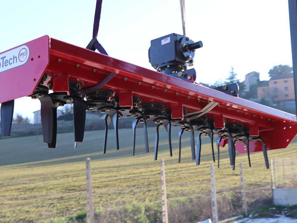 grada-rotativa-geotech-pro-er-210-ancho-de-trabajo-210-cm-20-cuchillas-serie-ligera-cuchillas-y-transmisin--22010_3_1580464313_IMG_8640