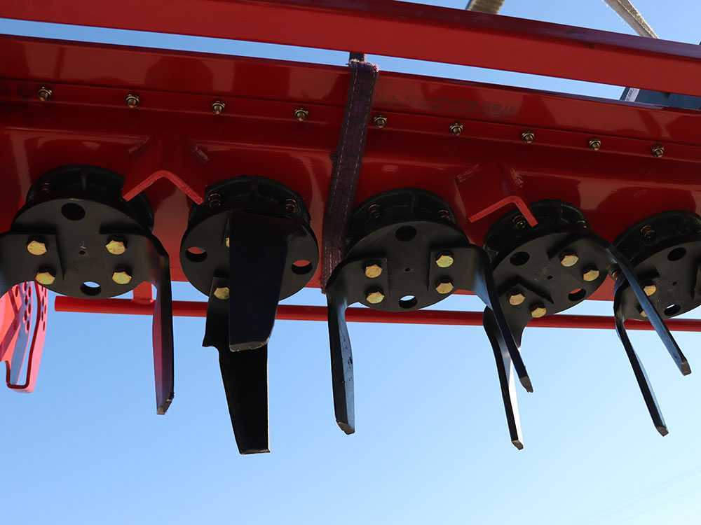 grada-rotativa-geotech-pro-er-210-ancho-de-trabajo-210-cm-20-cuchillas-serie-ligera-cuchillas-y-transmisin--22010_3_1580464313_IMG_8653