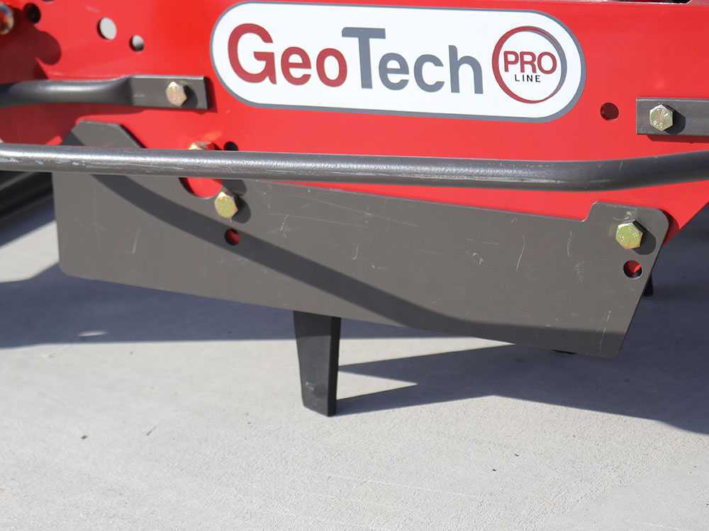 grada-rotativa-geotech-pro-er-210-ancho-de-trabajo-210-cm-20-cuchillas-serie-ligera-regulacin-lateral-rodillo-barra-de-refinamiento-y-enganche-de-3-puntos--22010_6_1580464408_IMG_1550