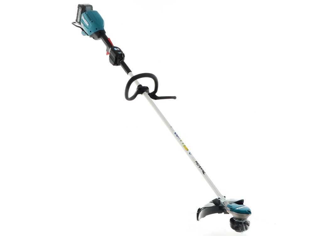 makita-ur003gz01-desbrozadora-de-batera-40v-2-5ah-desbrozadora-de-batera-makita-ur003gz01--34773_10_1653463834_IMG_628ddb1ac5772