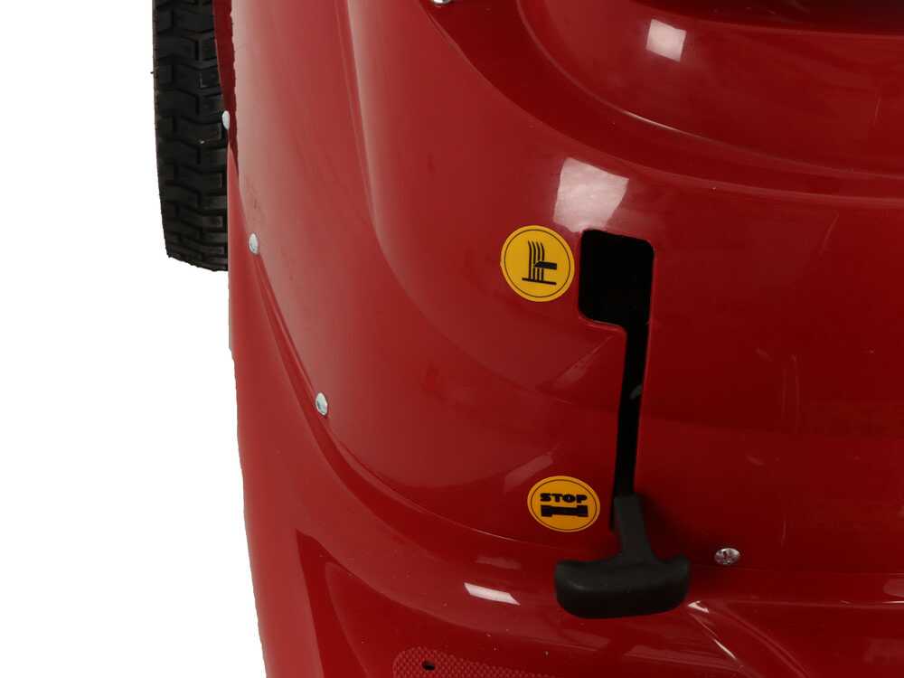 minirider-cortacsped-line-plus-76-h-con-motor-loncin-euro-352-mandos-y-regulaciones--40131_11_1677060283_IMG_63f5e8bb6615f