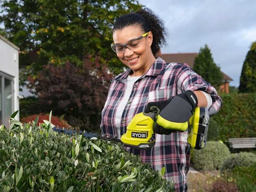 ryobi-ry18gsa-0-tijera-cortacsped-de-batera-18v-2-ah-batera-de-iones-de-litio-cargador-de-bateras--50442_8_1718003927_IMG_6666a8d7b74a2 (1)