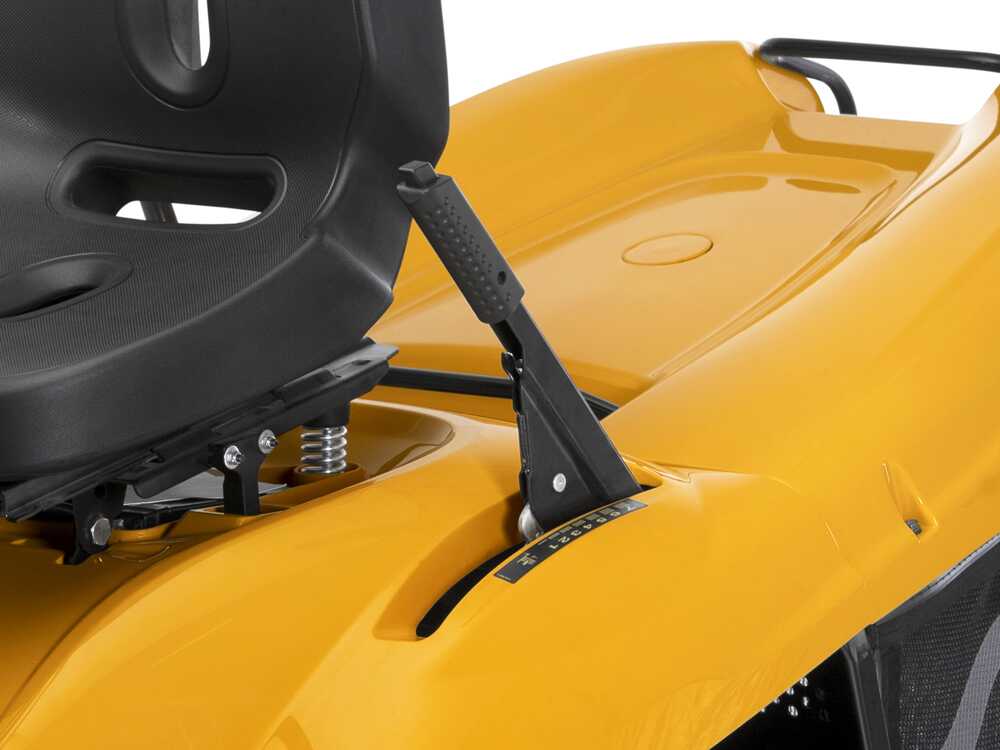 stiga-estate-798-tractor-cortacsped-cambio-hidrosttico-recogedor-mulching-mandos-y-regulaciones--59123_4_1742285450_IMG_67d92a8a331c5