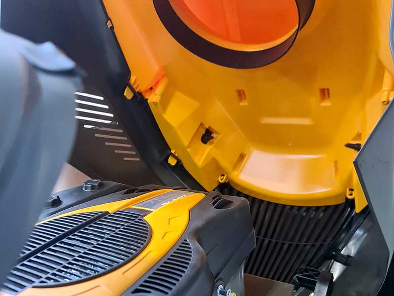 stiga-estate-798-tractor-cortacsped-cambio-hidrosttico-recogedor-mulching-otras-caractersticas--59123_6_1742285450_IMG_67d92a8a42063