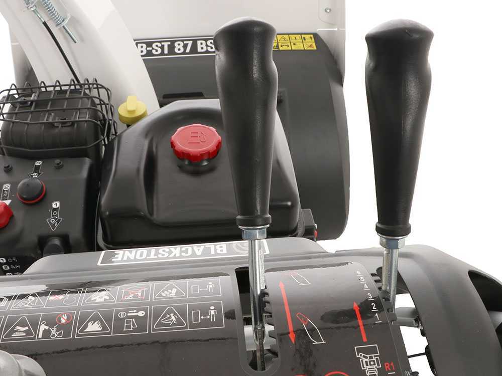 blackstone-b-st-87-bste-quitanieves-de-gasolina-de-orugas-b-s-2100-chimenea-orientable-y-regulable--31156_18_1633003063_IMG_6155a6377561a