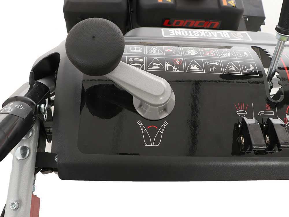 blackstone-b-st-87-bste-quitanieves-de-gasolina-de-orugas-b-s-2100-chimenea-orientable-y-regulable--31156_18_1633003063_IMG_6155a637782b7