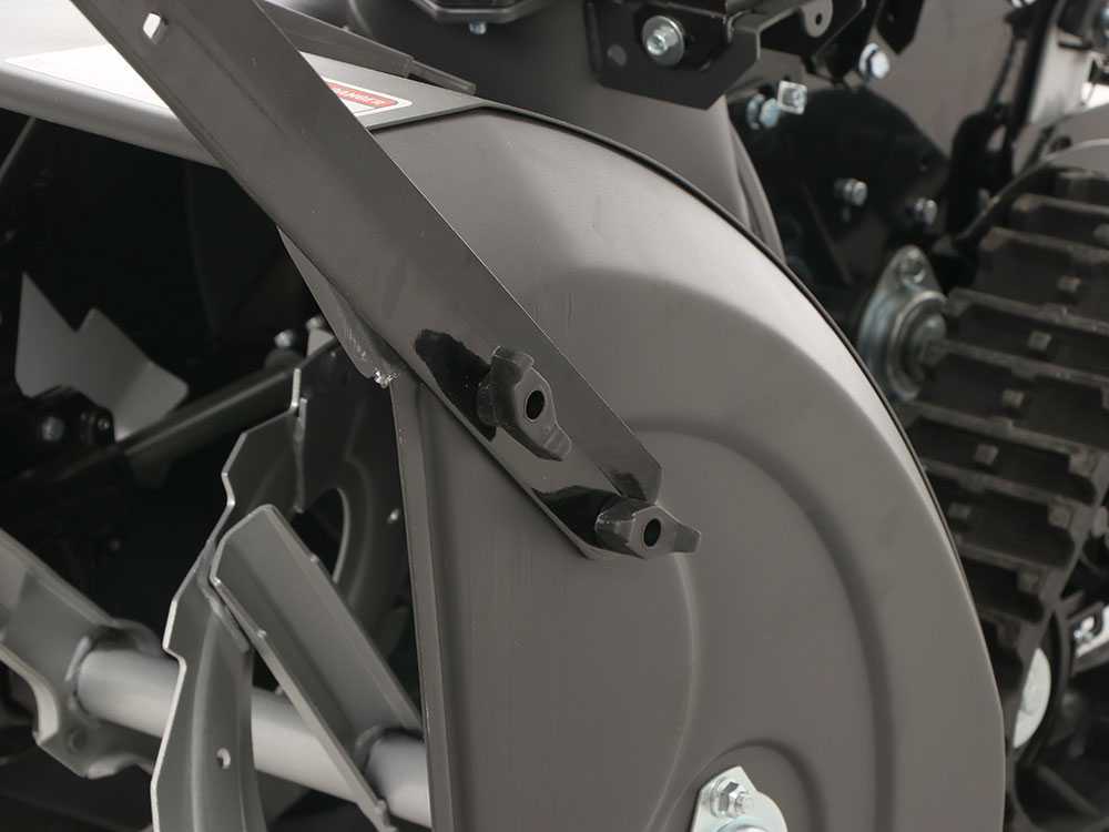 blackstone-b-st-87-bste-quitanieves-de-gasolina-de-orugas-b-s-2100-compartimiento-fresa-de-nieve-de-85-x-54-cm--31156_17_1633003063_IMG_6155a6374aa40