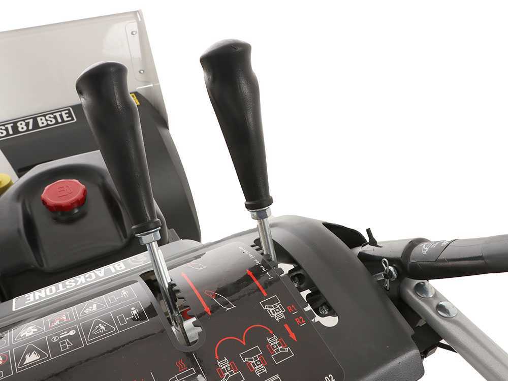 blackstone-b-st-87-bste-quitanieves-de-gasolina-de-orugas-b-s-2100-mandos-y-regulaciones--31156_15_1633003063_IMG_6155a637251bb