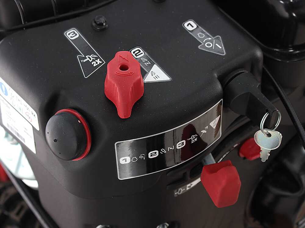 geotech-pro-stp1176-tebs-quitanieves-de-gasolina-de-orugas-b-s-1450-snow-motor-briggs-stratton-1450-snow-series-con-arranque-elctrico--15025_1_1544704242_IMG_1357